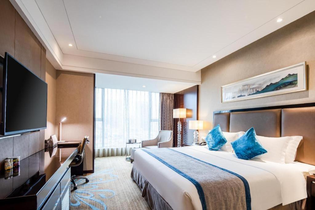 Chengdu Rising Butterfly Hotel Екстер'єр фото